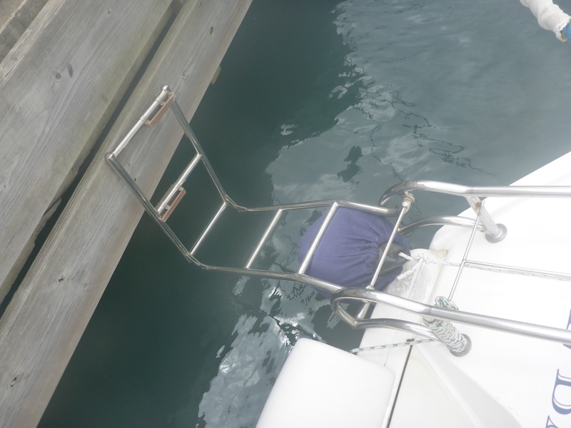  Amel Super Maramu 2000 Swim Ladder 